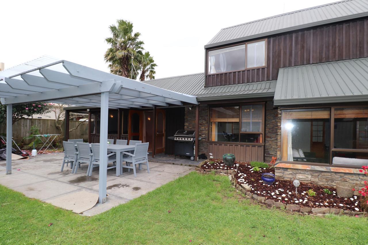 Quiet Family Home In Chedworth Hamilton Exterior foto