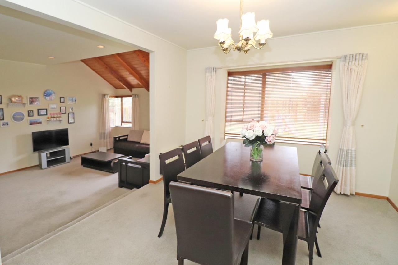 Quiet Family Home In Chedworth Hamilton Exterior foto